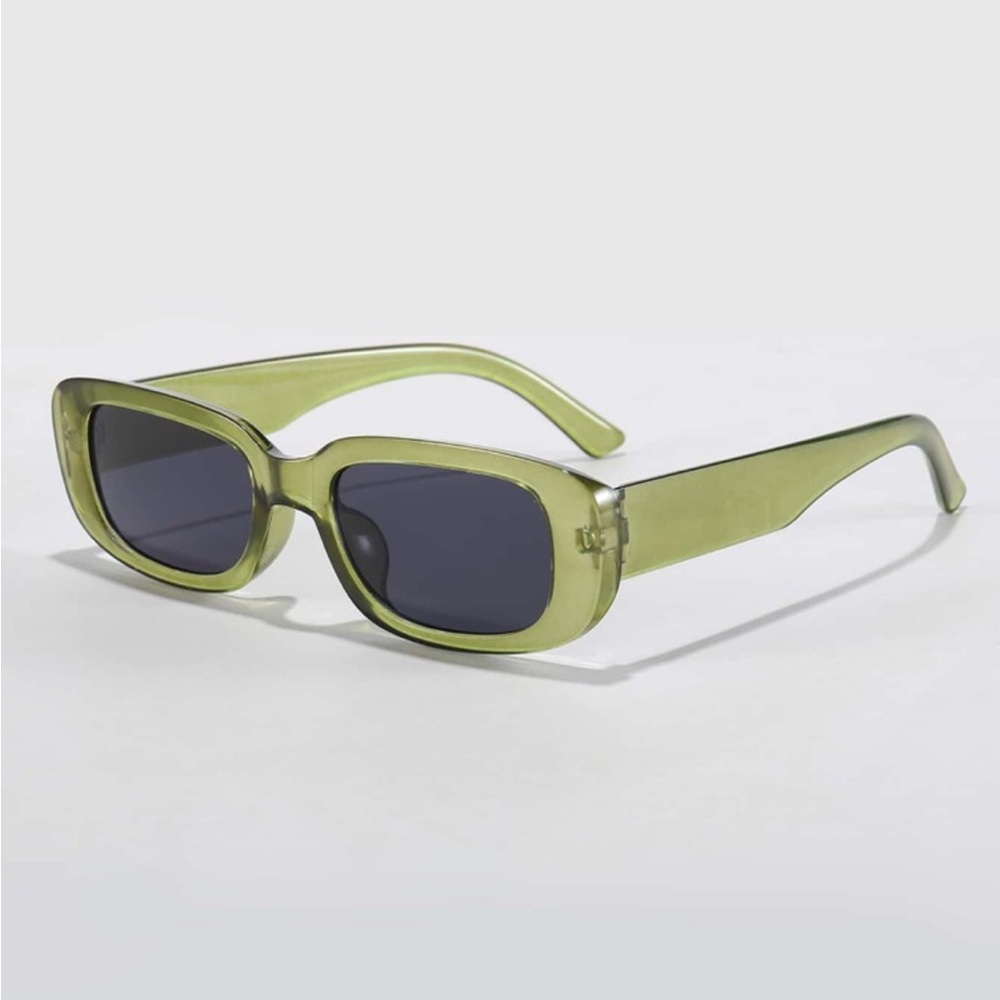 Green y2k sunglasses
